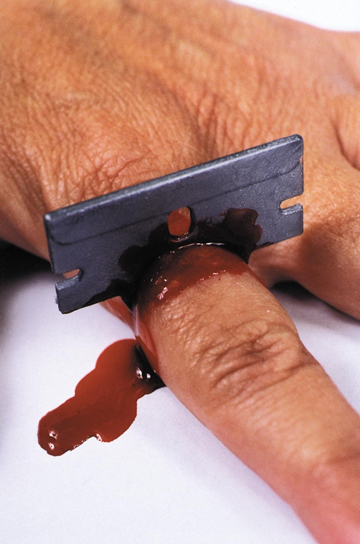 Bloody Razor Blade Horror Halloween Trick Adult Costume Accessory